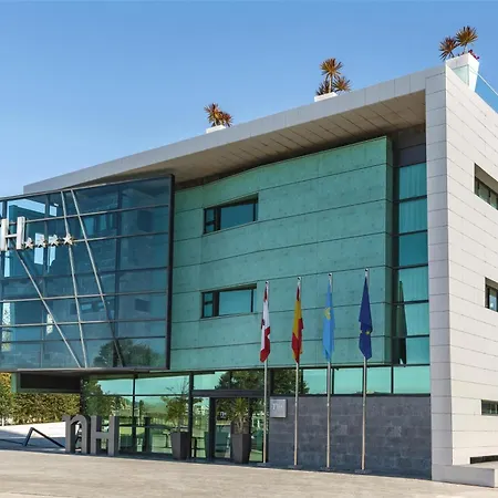 Nh Hotel 4*
