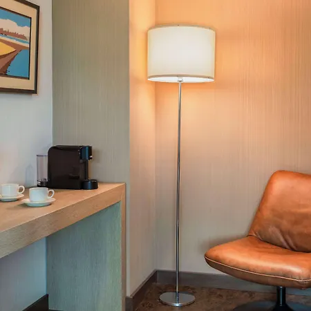 Otel Nh 4*
